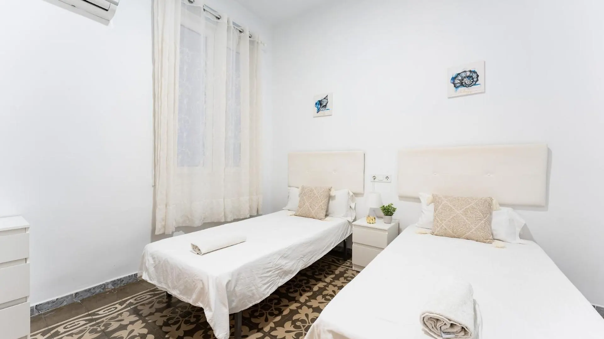 Malagasuite Premium City Center 0*, Μάλαγα Ισπανία